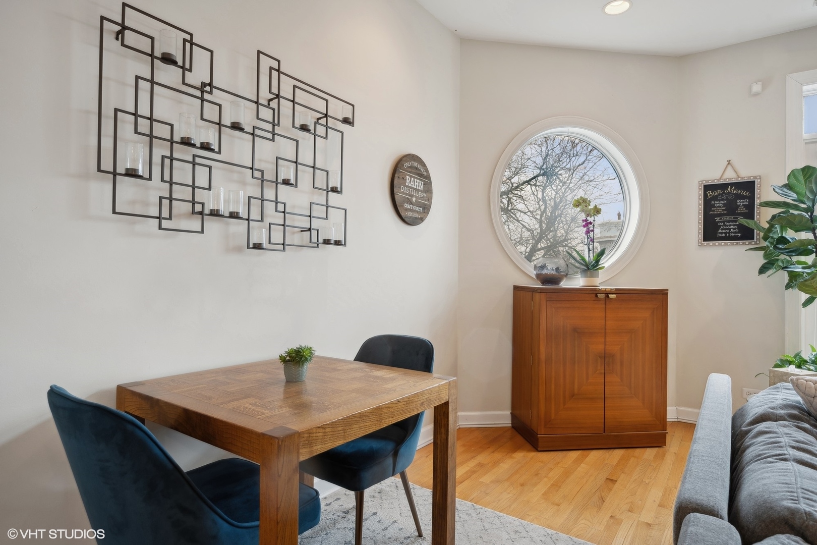 3035 North Racine Avenue, Unit 3 Chicago, IL 60657 - Photo 7 of 17 Gallery Image 7
