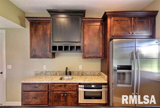 3317 Westminster Road Bettendorf, IA 52722 - Photo 22 of 22 Gallery Image 22