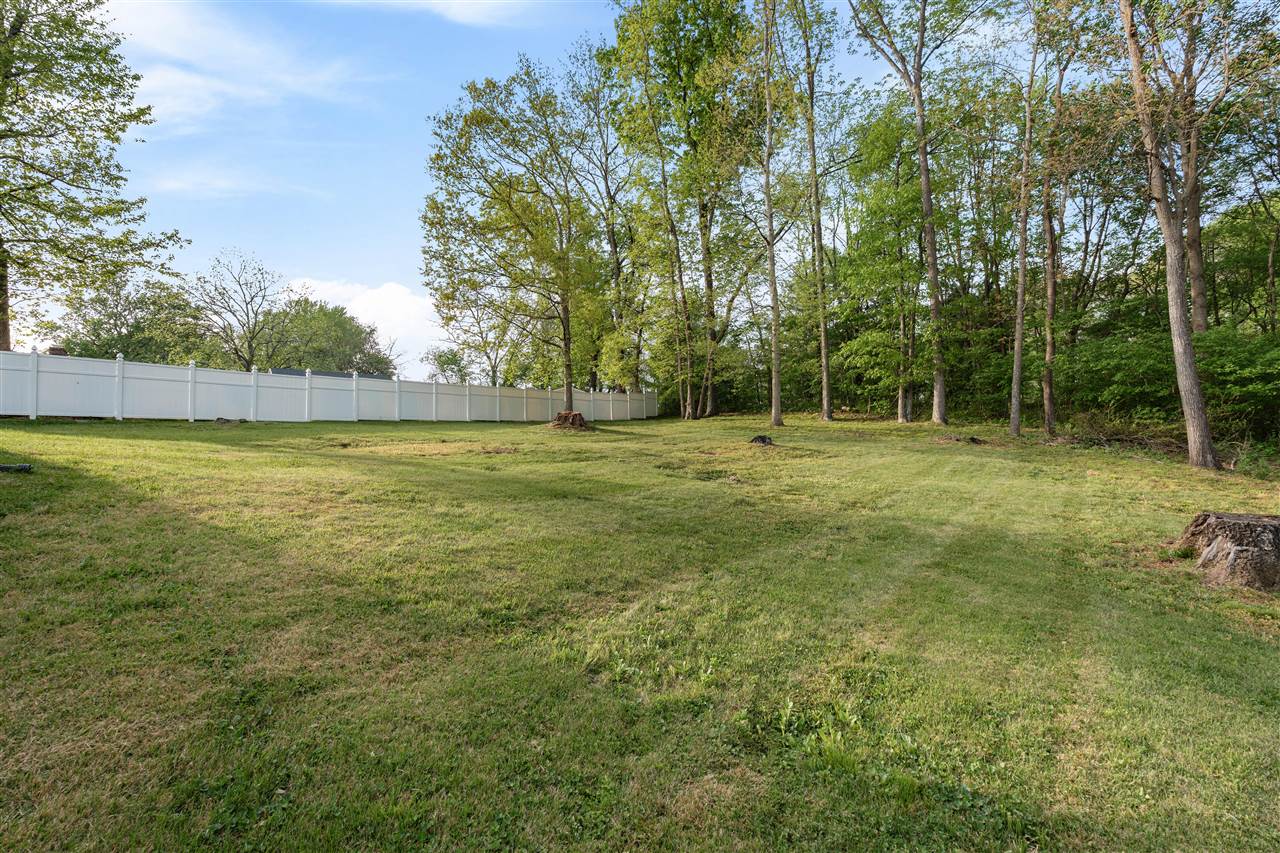 694 Castle Heights Road Bowling Green, KY 42103 - Photo 32 of 33 Gallery Image 32
