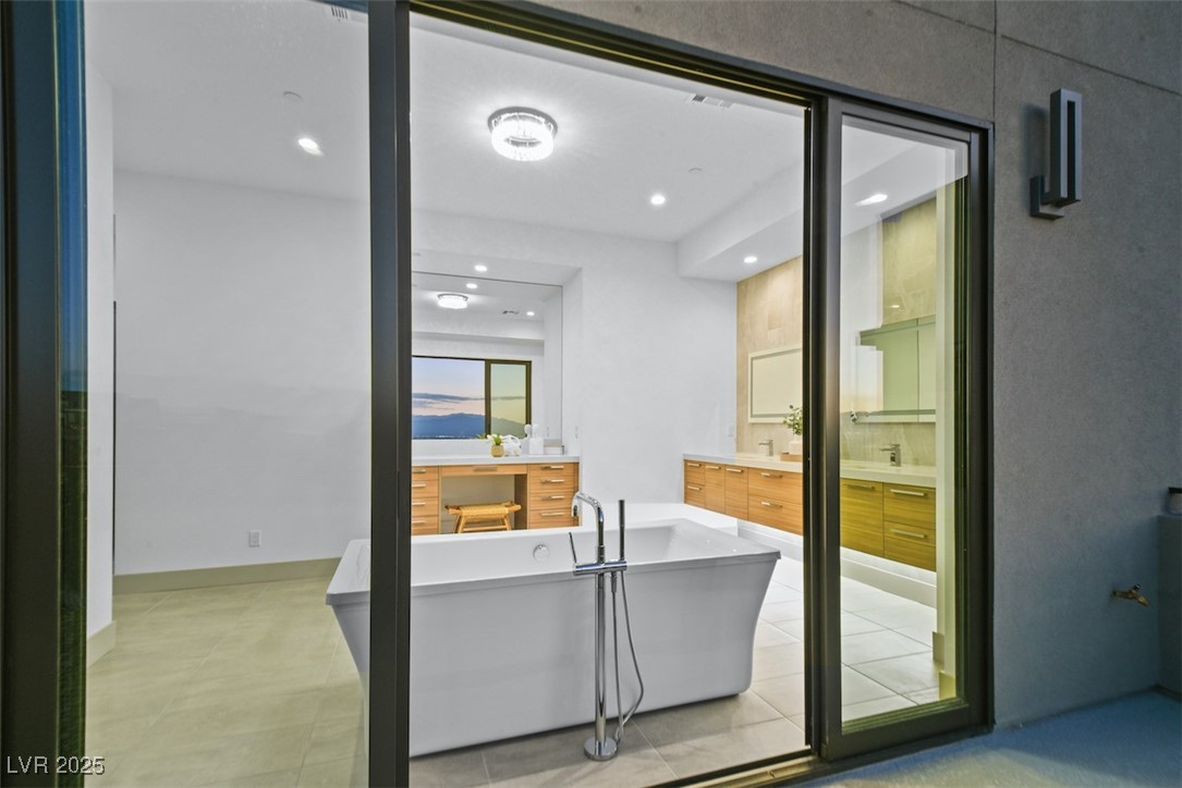 601 Overlook Rim Drive Henderson, NV 89012 - Photo 21 of 34