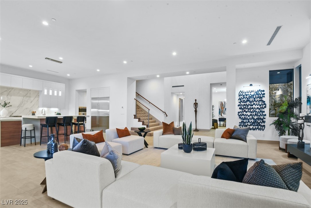 601 Overlook Rim Drive Henderson, NV 89012 - Photo 8 of 34