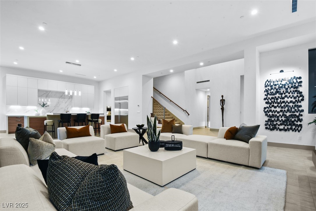 601 Overlook Rim Drive Henderson, NV 89012 - Photo 10 of 34