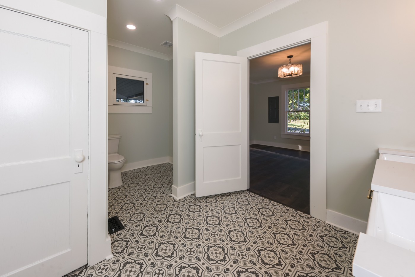 44 North Main Street Lexington, TN 38351 - Photo 20 of 41