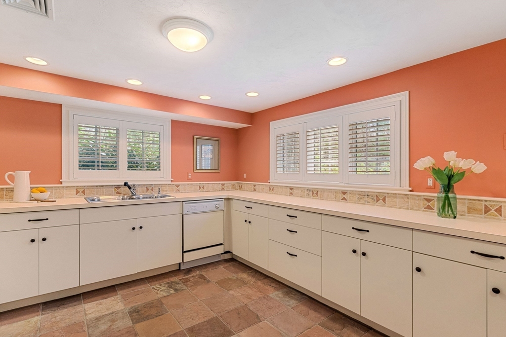 19 Buttonwood Drive Andover, MA 01810 - Photo 34 of 42