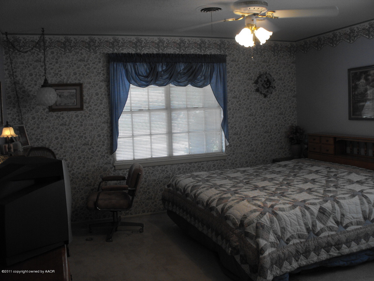 5502 Alvarado Road Amarillo, TX 79106 - Photo 10 of 20 master bedroom
