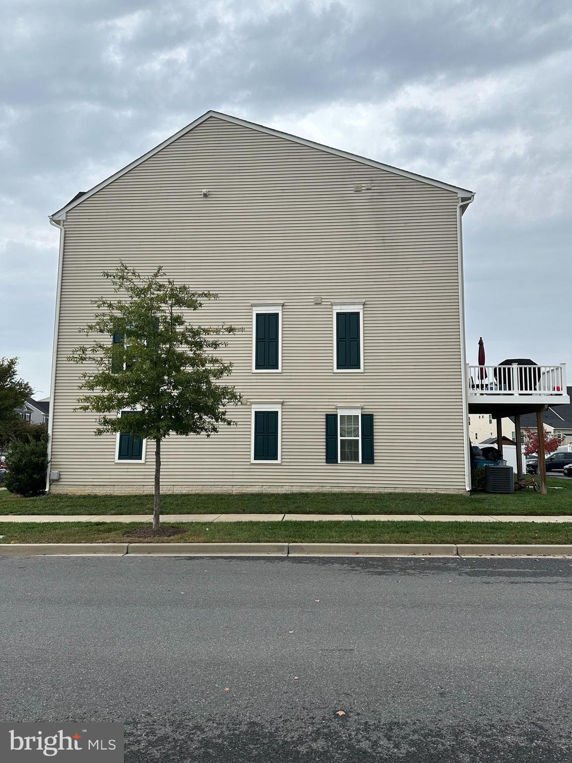 6562 Ballenger Run Boulevard Frederick, MD 21703 - Photo 23 of 24 side view