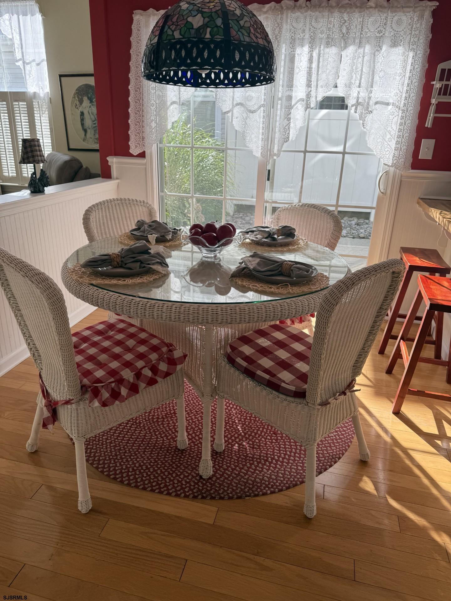 42 Ables Run Drive Absecon, NJ 08201 - Photo 13 of 43 a dining room with a rug table and chairs
