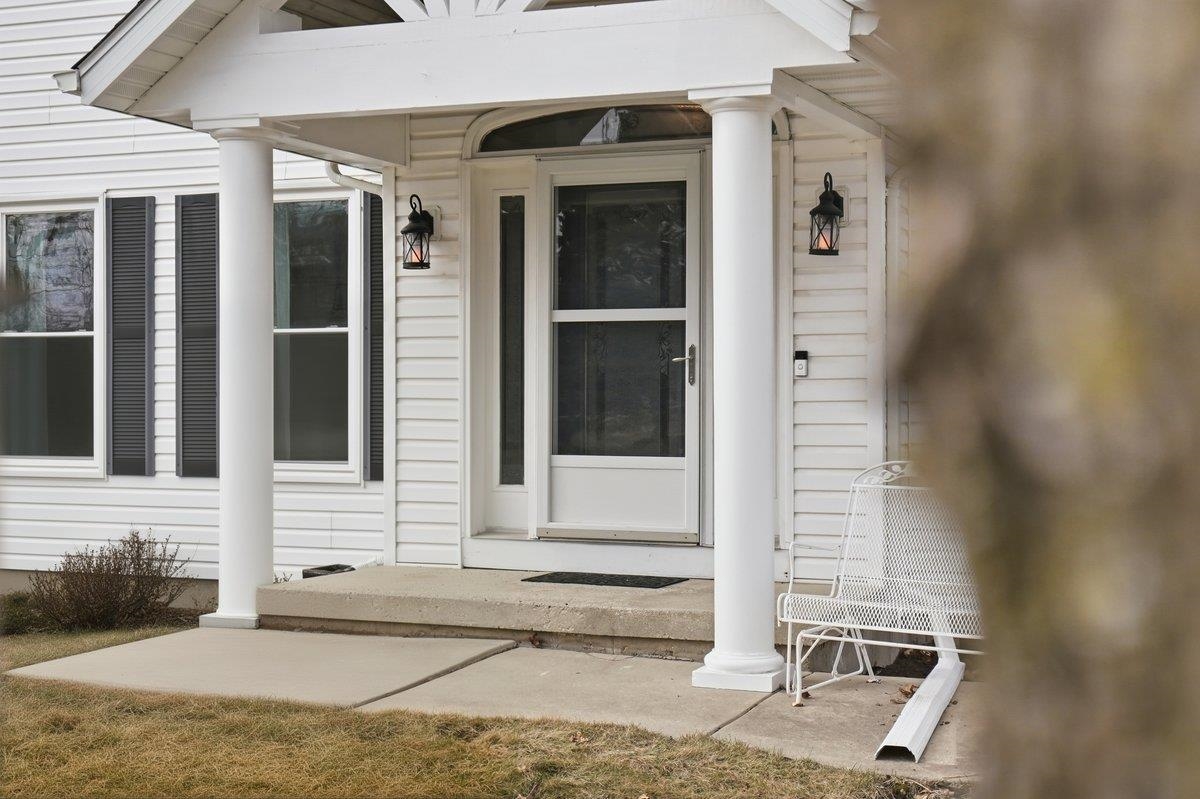 3630 T T-Bird Way Cottage Grove, WI 53527 - Photo 3 of 82