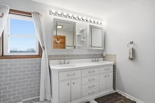 $715,000 | 3630 T T-Bird Way, Cottage Grove, WI 53527