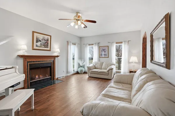 $715,000 | 3630 T T-Bird Way, Cottage Grove, WI 53527