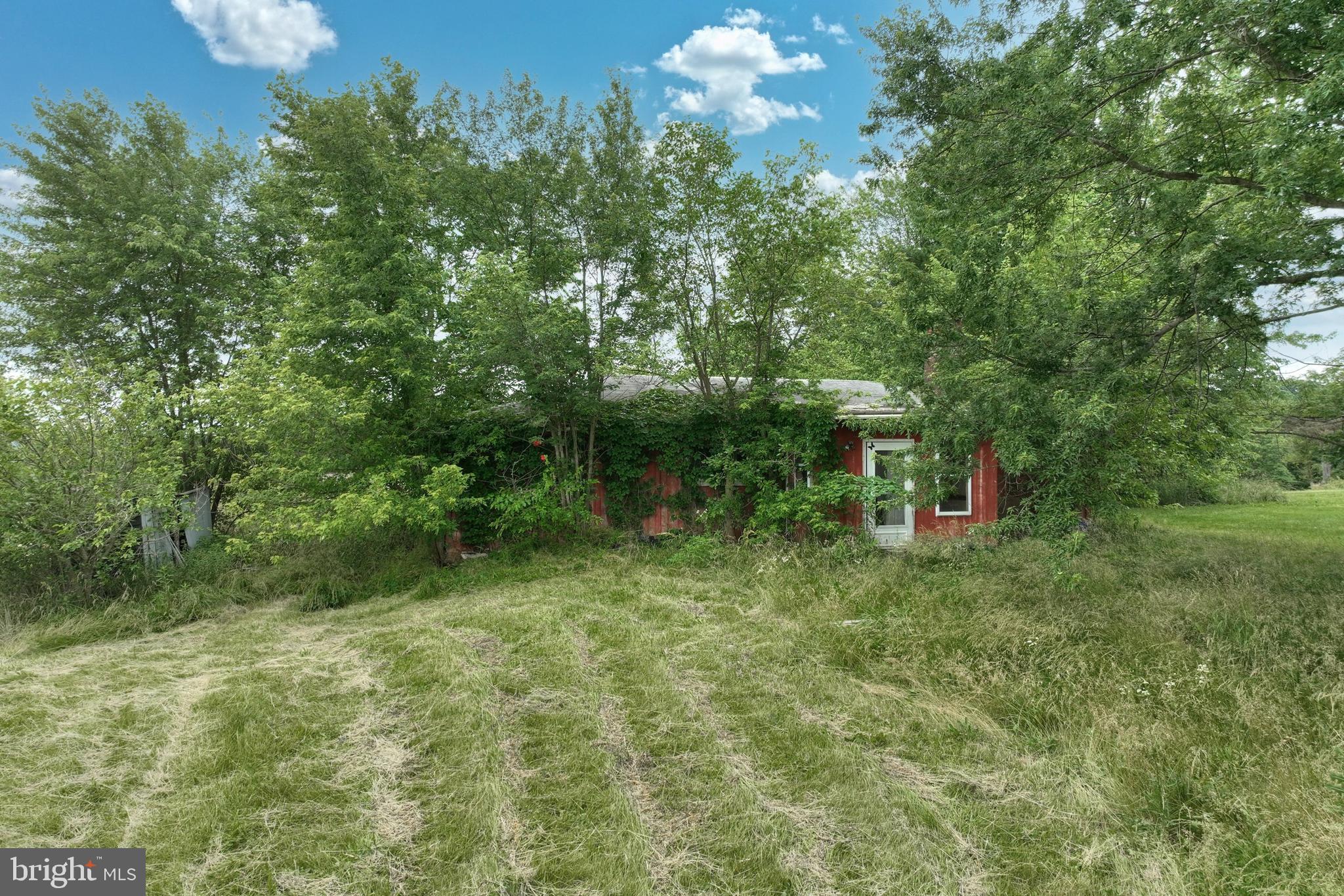 1233 Mason Dixon Road Gettysburg, PA 17325 - Photo 2 of 19