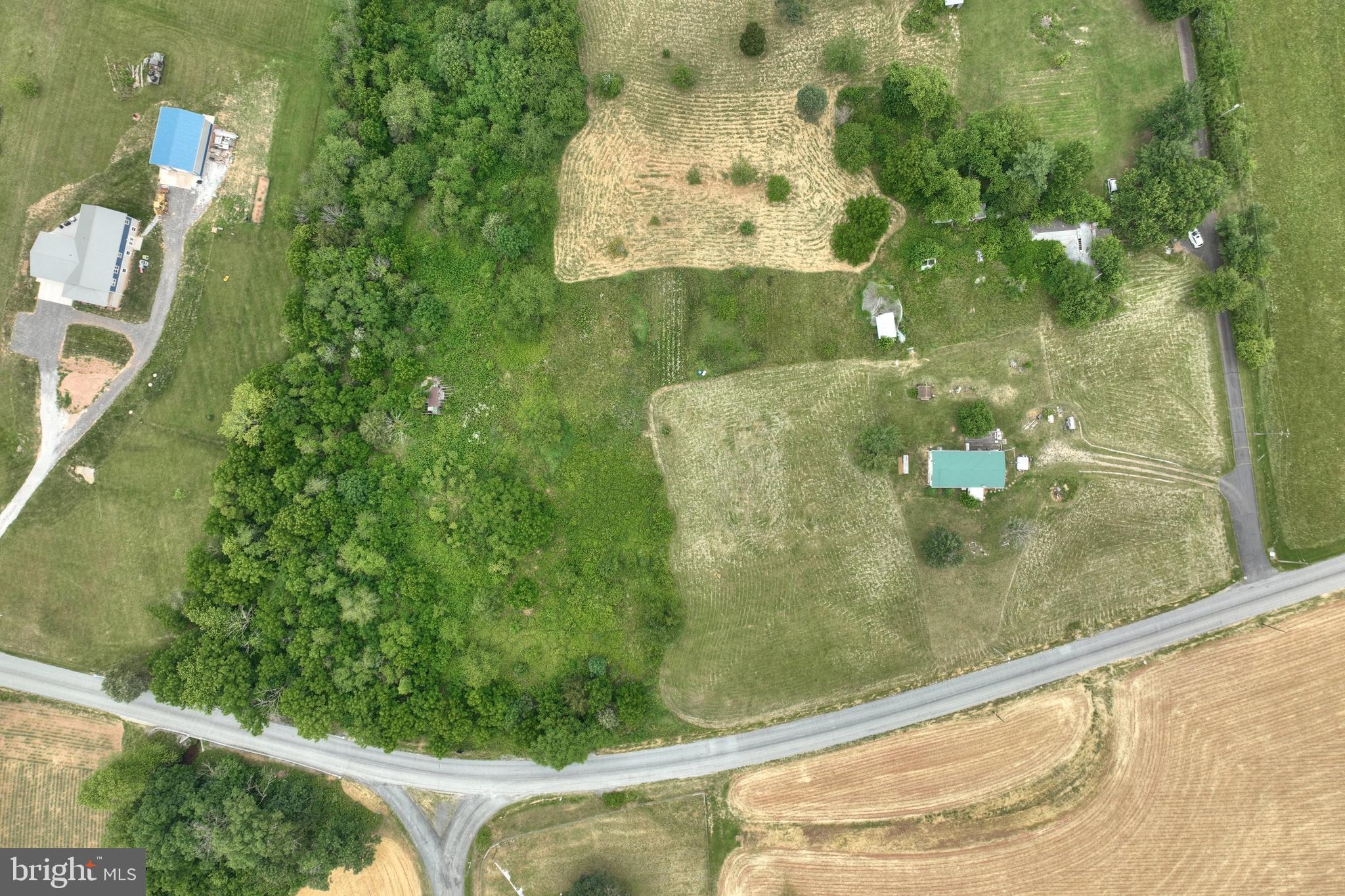 1233 Mason Dixon Road Gettysburg, PA 17325 - Photo 3 of 19