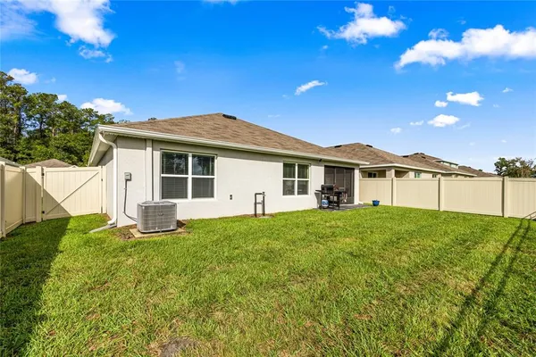$295,000 | 207 Southeast 66th Court, Ocala, FL 34472
