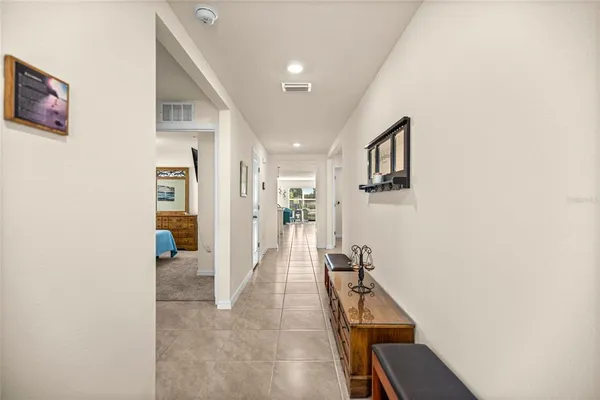 $295,000 | 207 Southeast 66th Court, Ocala, FL 34472