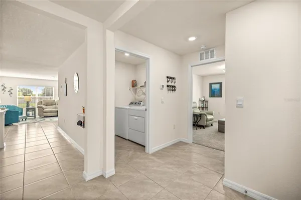 $295,000 | 207 Southeast 66th Court, Ocala, FL 34472