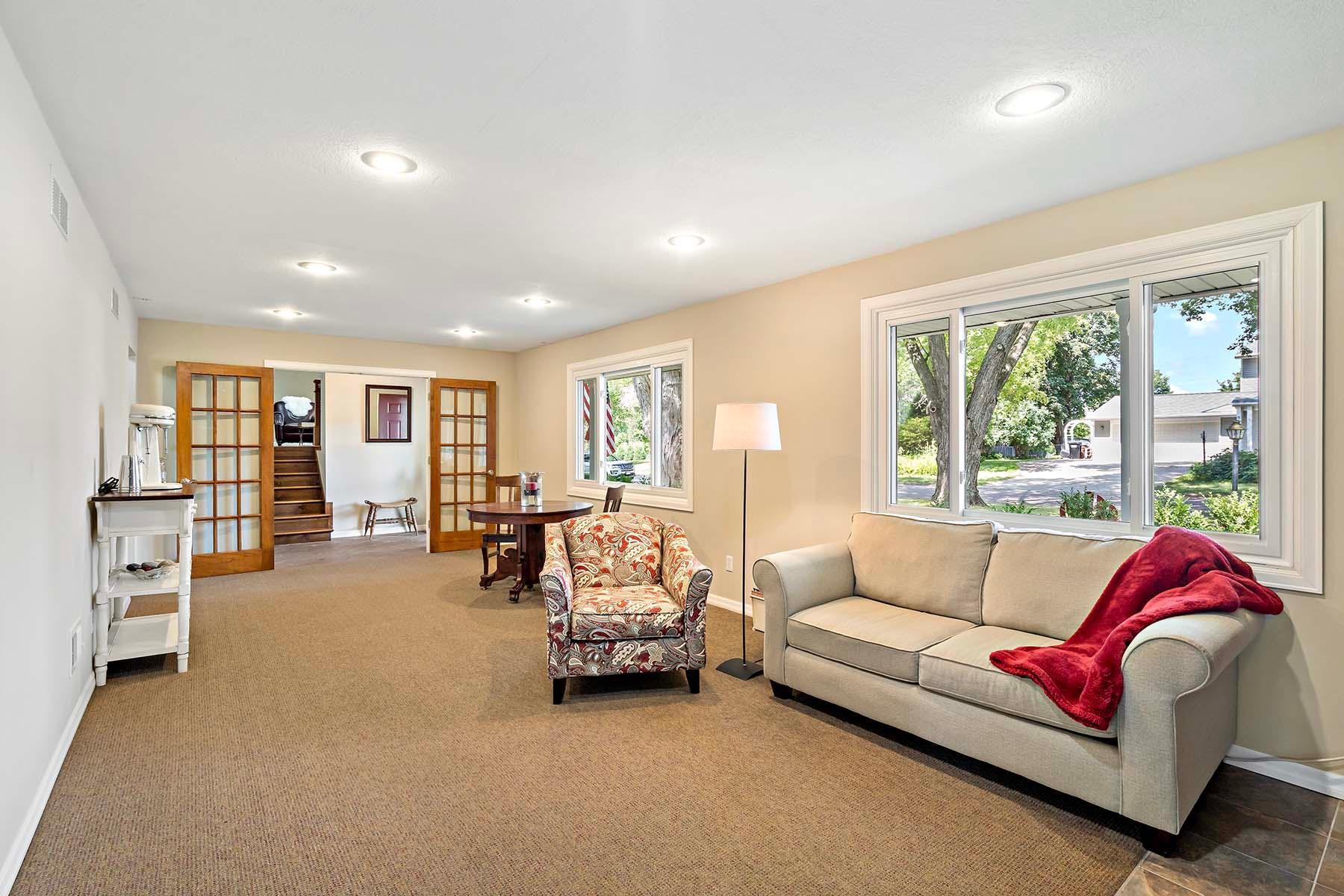 5077 Westmill Road Minnetonka, MN 55345 - Photo 15 of 37 Gallery Image 15