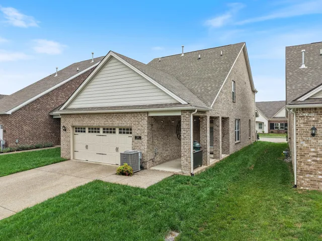 $739,900 | 9031 Headwaters Drive, Franklin, TN 37064