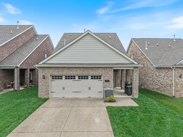 $739,900 | 9031 Headwaters Drive, Franklin, TN 37064