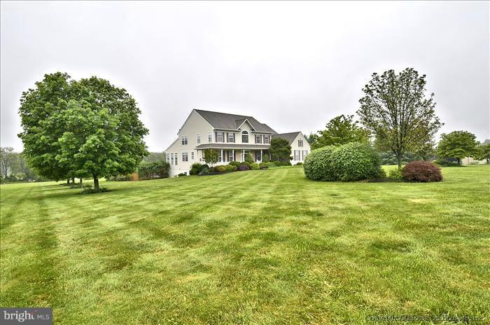 25819 Bowman Acres Lane Damascus, MD 20872 - Photo 5 of 30 Side Exterior