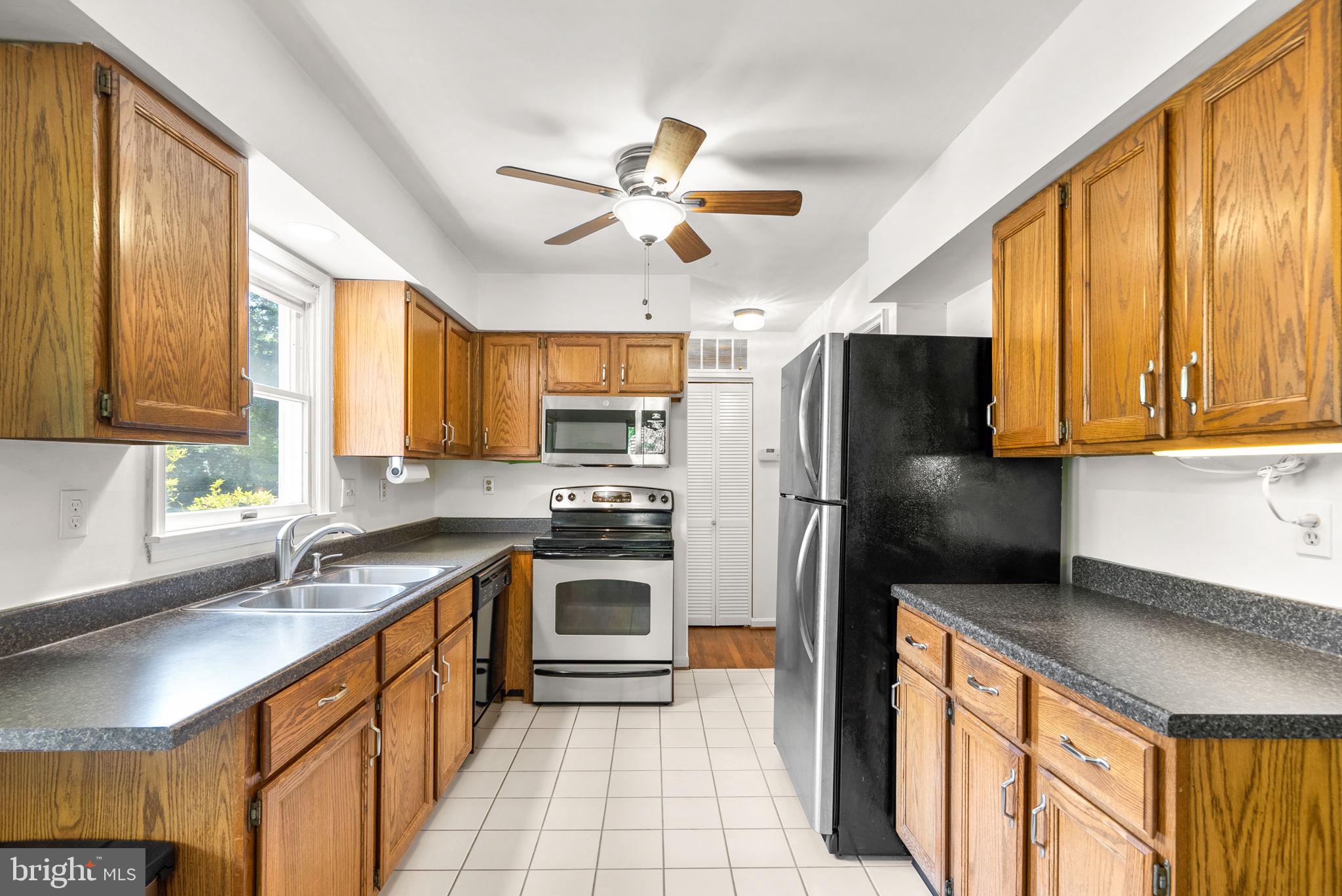 15509 Peach Orchard Road Silver Spring, MD 20905 - Photo 9 of 41