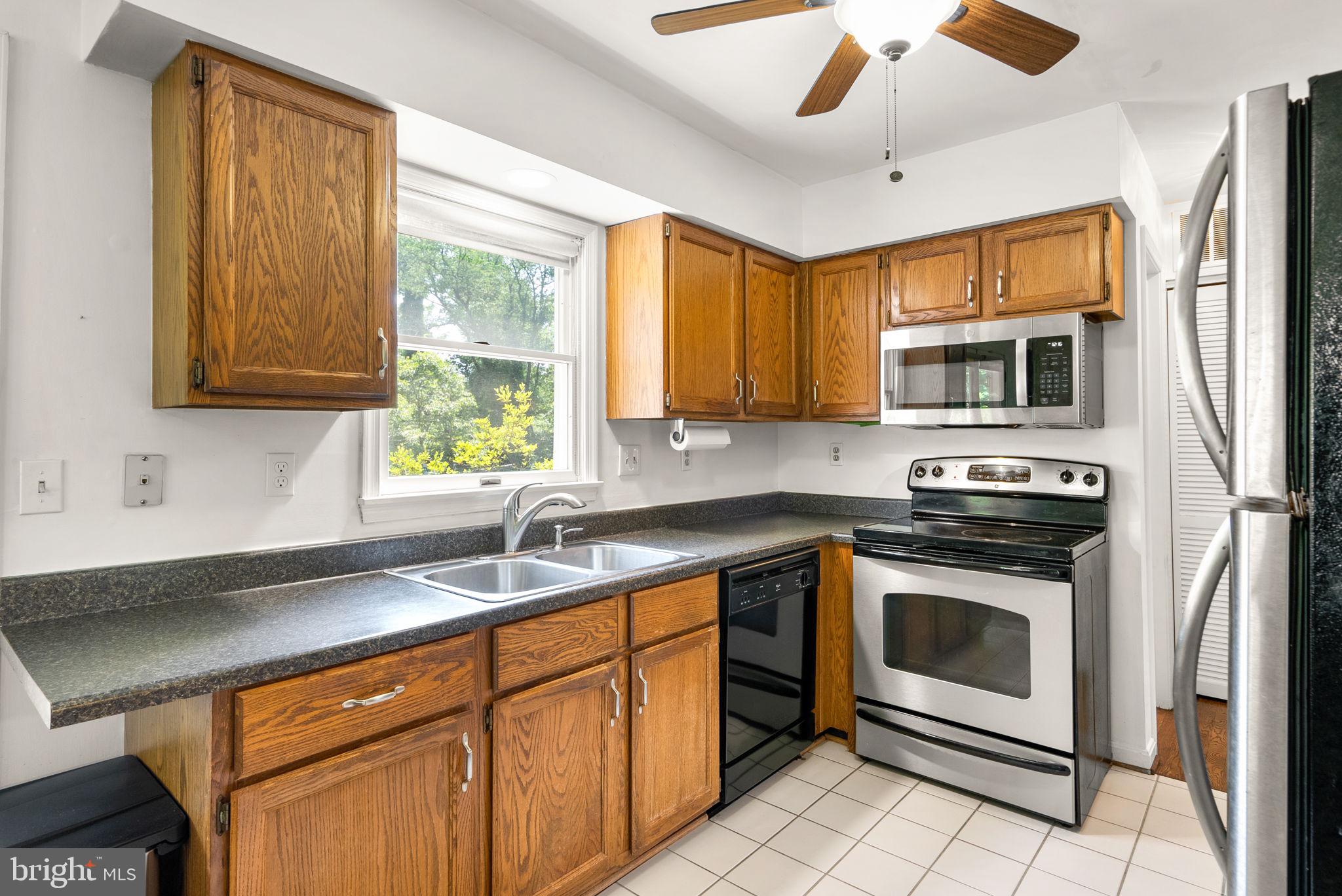 15509 Peach Orchard Road Silver Spring, MD 20905 - Photo 10 of 41