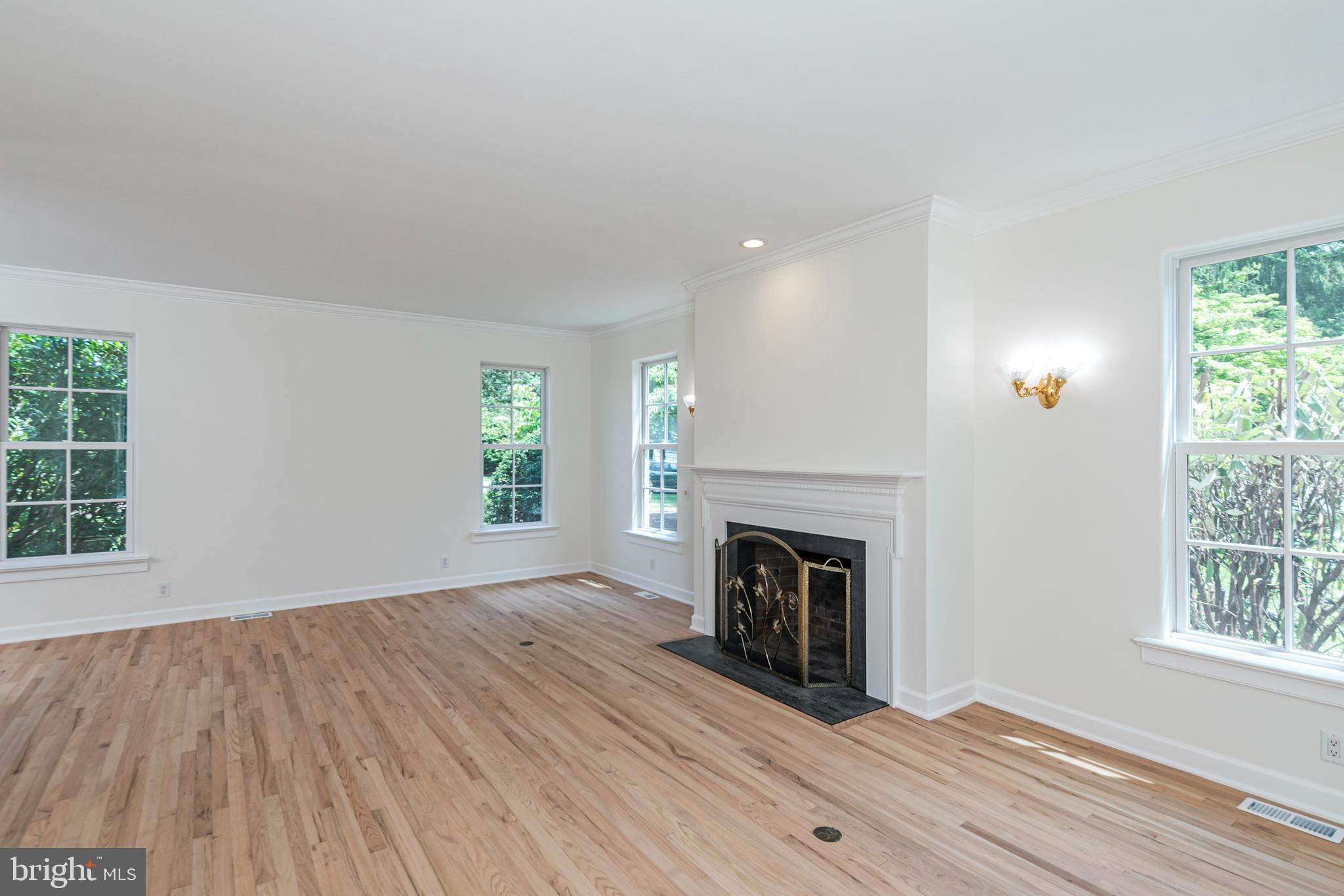 209 Winant Road Princeton, NJ 08540 - Photo 8 of 45 Gallery Image 8
