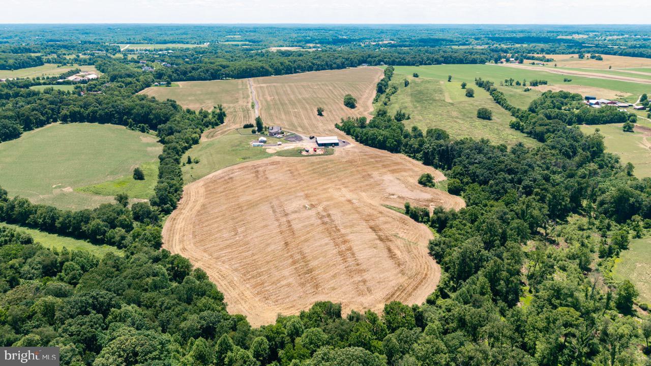 13090 Old Frederick Road Sykesville, MD 21784 - Photo 15 of 31