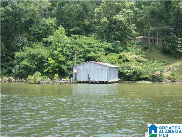 10557 Taylors Ferry Road Bessemer, AL 35023 - Photo 3 of 18
