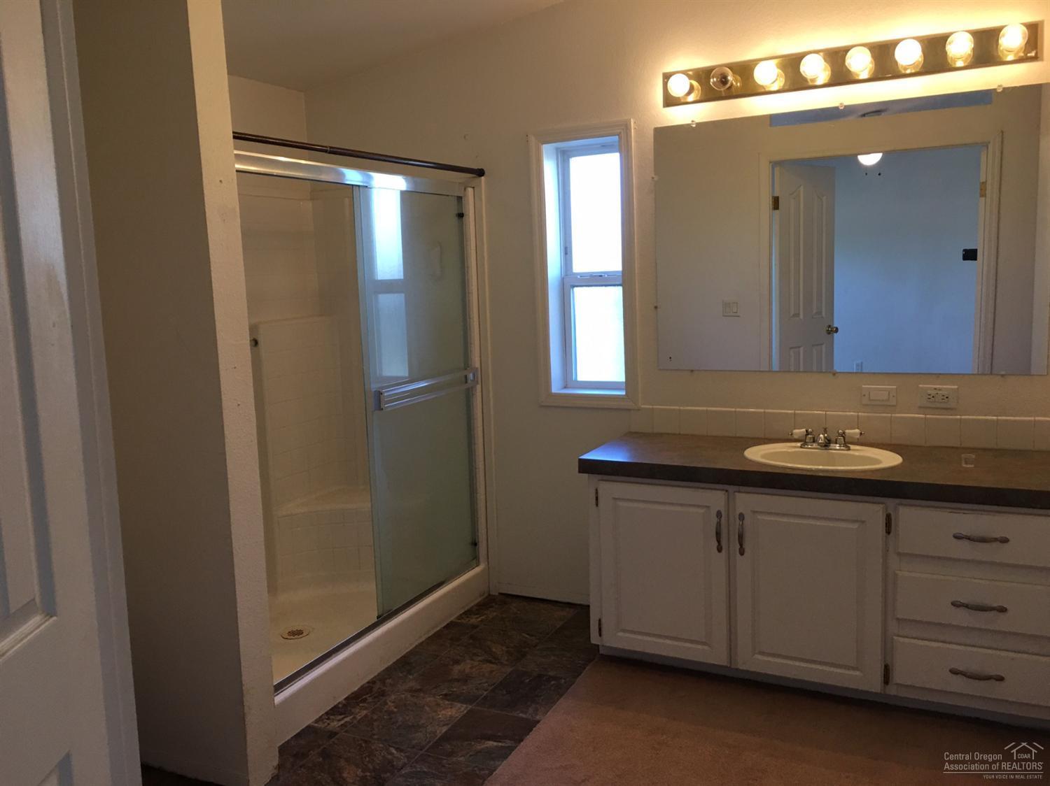 21300 Southwest Gift Road Bend, OR 97703 - Photo 17 of 19 Master Bathroom