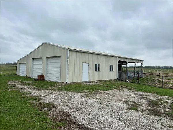 $560,000 | 1379 Northwest Hwy M, Chilhowee, MO 64733