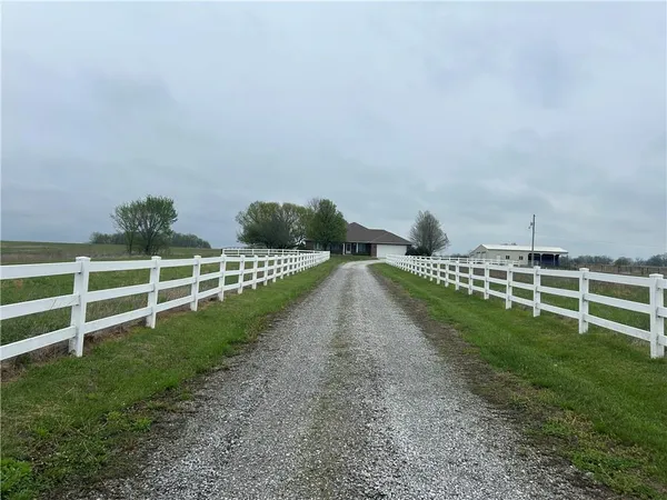 $560,000 | 1379 Northwest Hwy M, Chilhowee, MO 64733