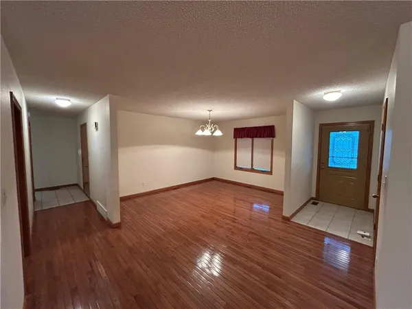 $560,000 | 1379 Northwest Hwy M, Chilhowee, MO 64733