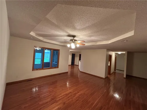 $560,000 | 1379 Northwest Hwy M, Chilhowee, MO 64733