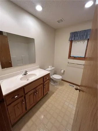 $560,000 | 1379 Northwest Hwy M, Chilhowee, MO 64733