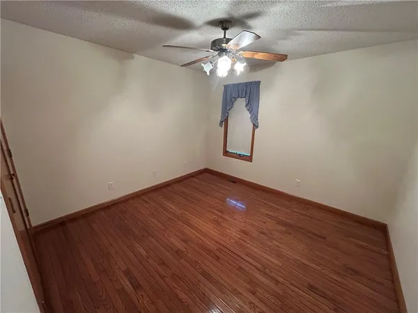 $560,000 | 1379 Northwest Hwy M, Chilhowee, MO 64733