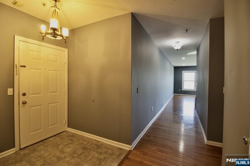 340 The Promenade Edgewater, NJ 07020 - Photo 10 of 46