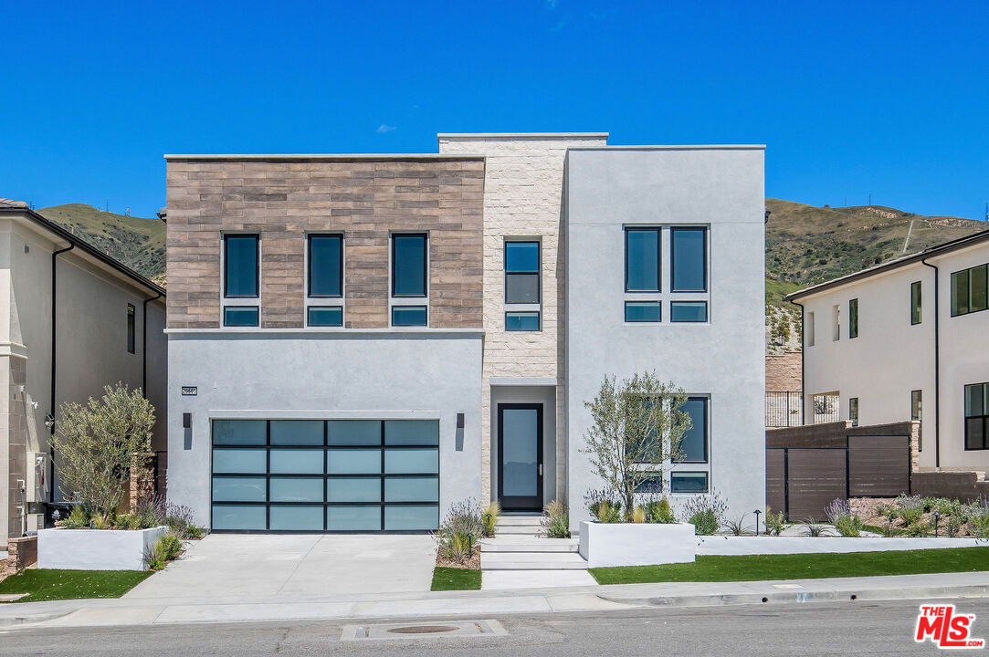 20601 Overlook Court Porter Ranch, CA 91326 - Photo 3 of 40