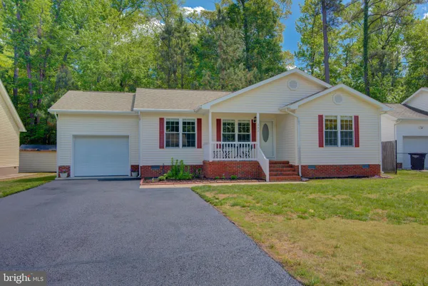 $319,900 | 342 9th Street, Colonial Beach, VA 22443