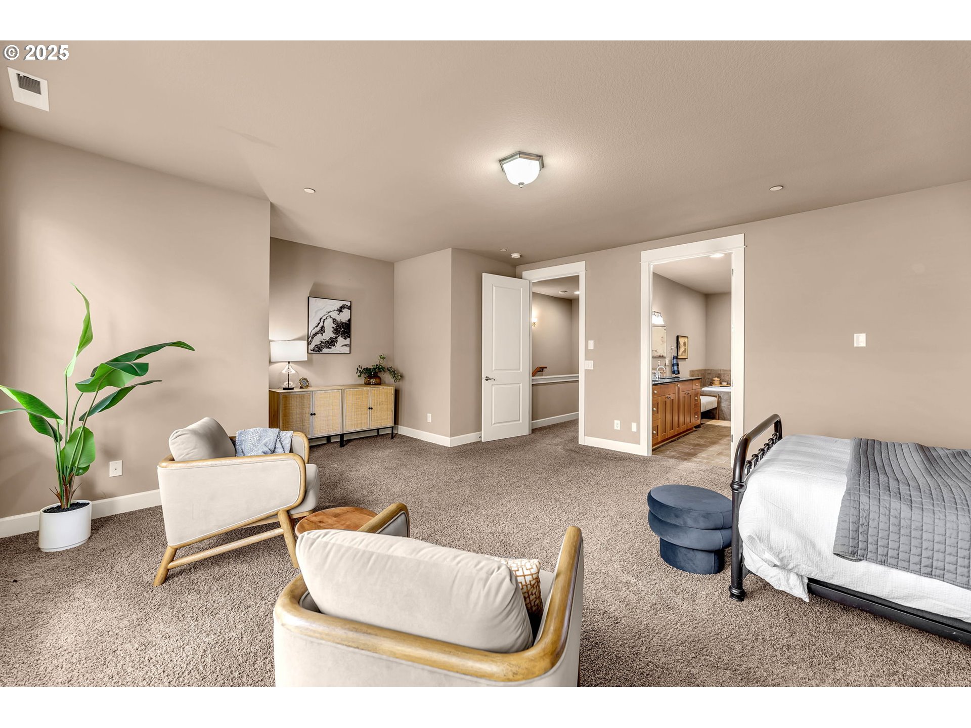 4029 Northwest 77th Avenue Camas, WA 98607 - Photo 17 of 33 a living room with furniture and a potted plant