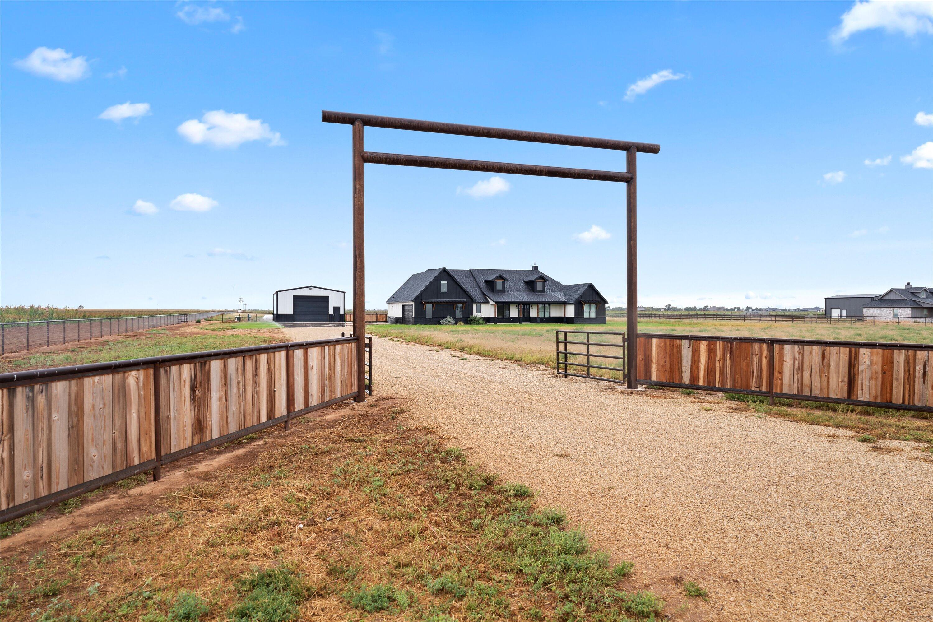 6213 North C R 1500 Shallowater, TX 79363 - Photo 2 of 36 02-6213 N C R 1500