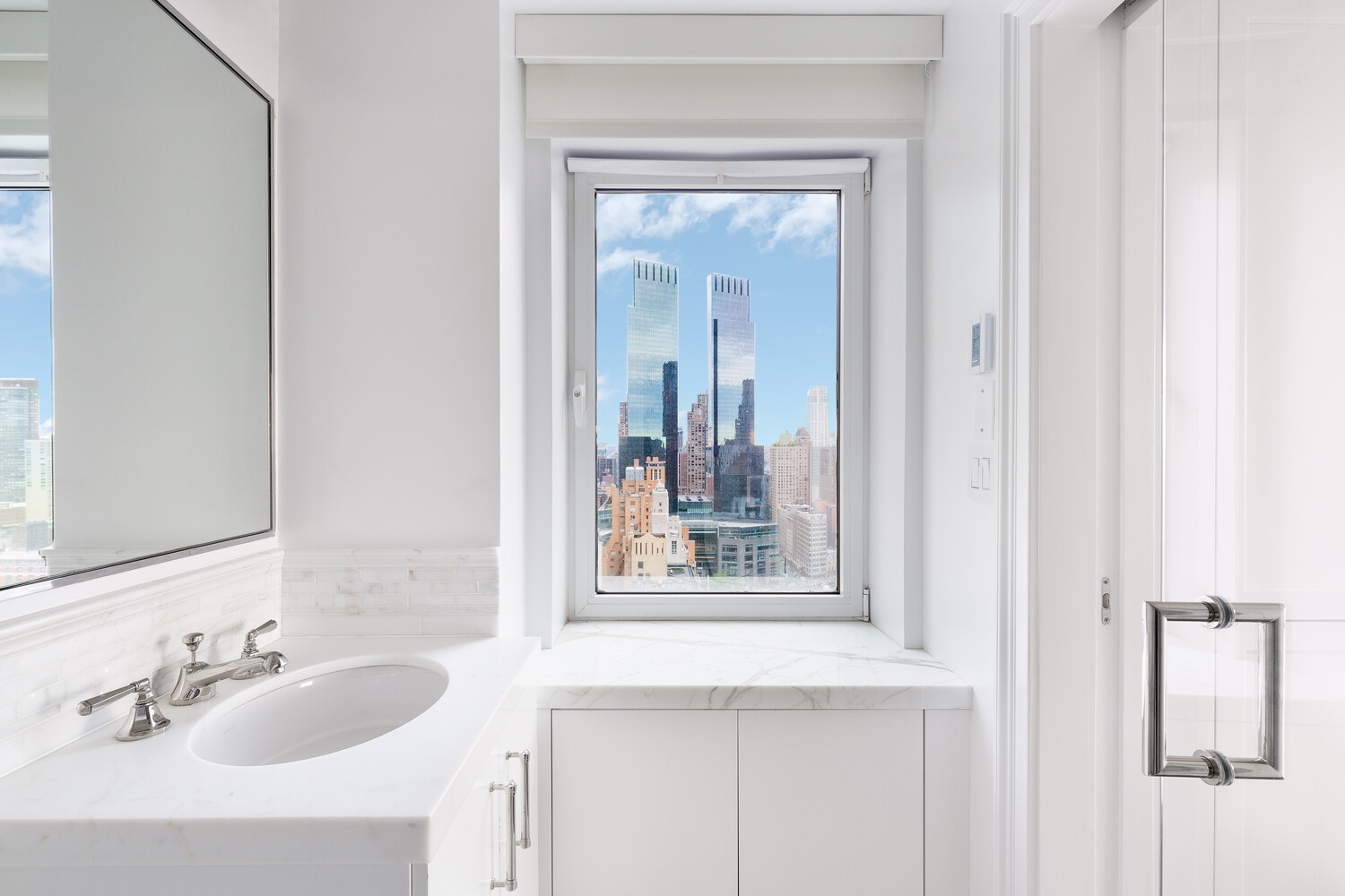 160 Central Park South, Unit 3301 Manhattan, NY 10019 - Photo 8 of 20