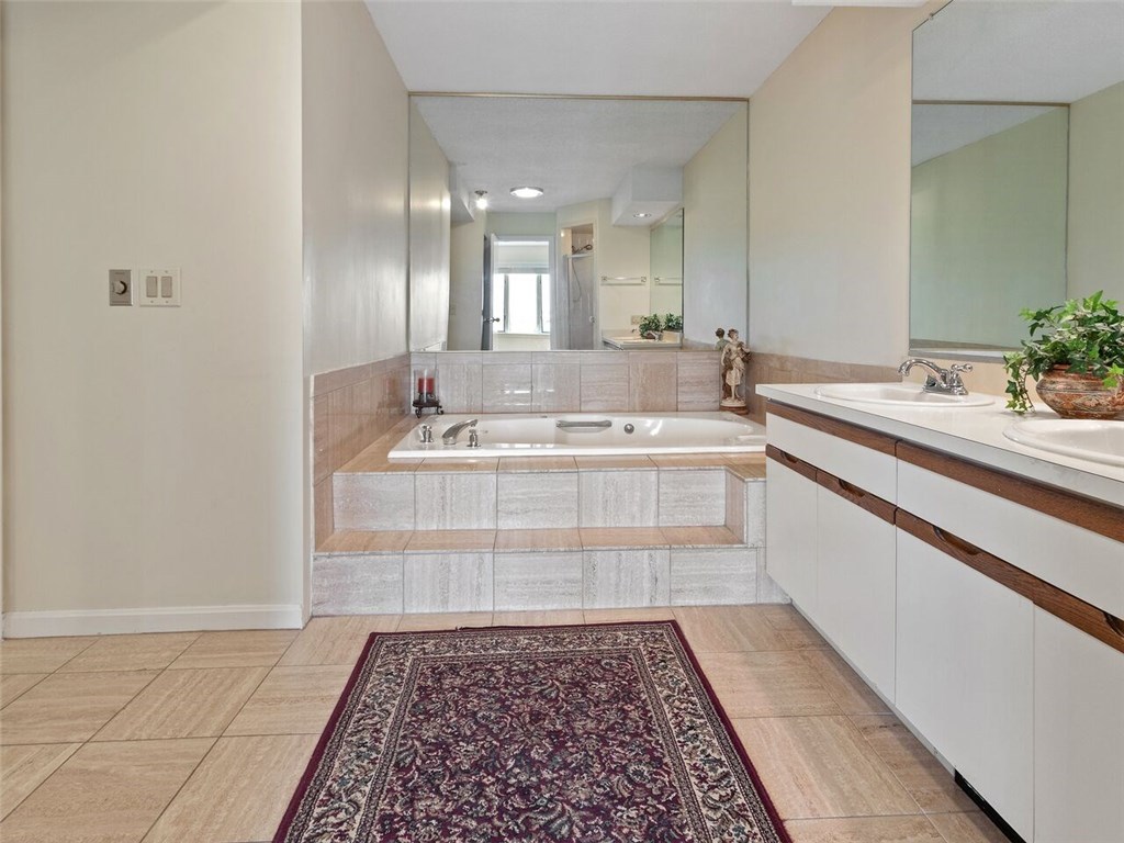 143 Windward Lane Bristol, RI 02809 - Photo 21 of 25