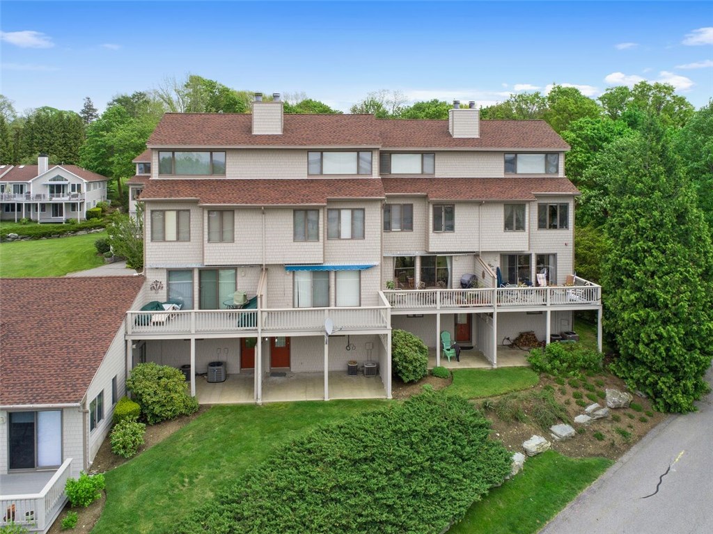 143 Windward Lane Bristol, RI 02809 - Photo 3 of 25