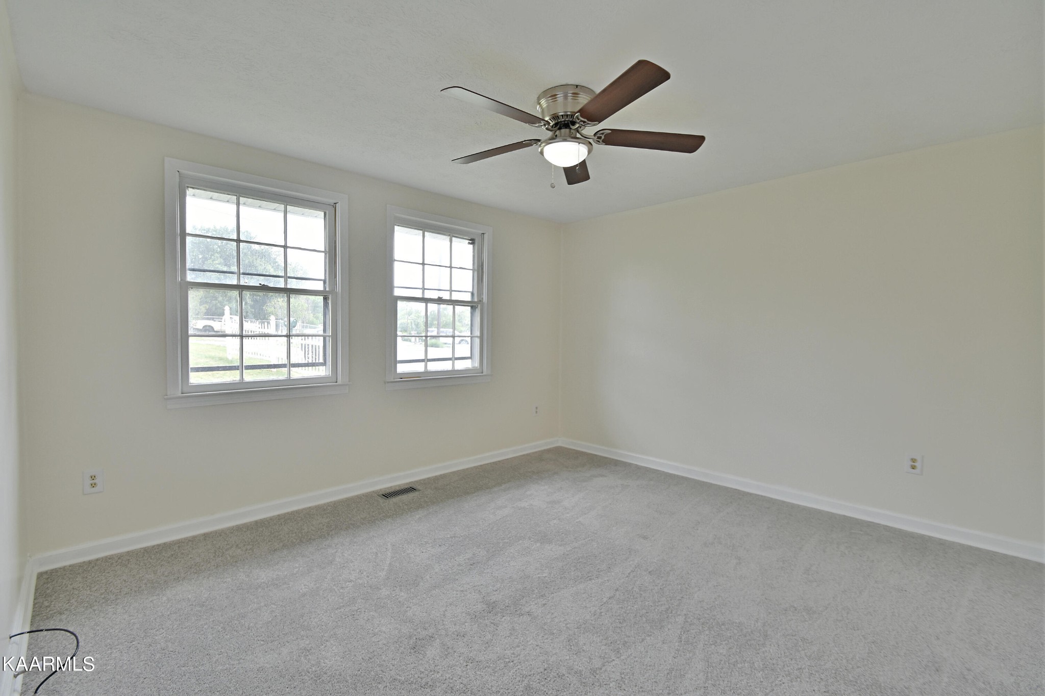 7715 Nicholas Drive Corryton, TN 37721 - Photo 10 of 16 an empty room with a window