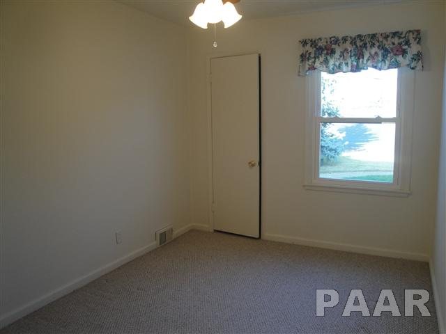 300 West Stonegate Road Peoria, IL 61614 - Photo 11 of 18 Gallery Image 11