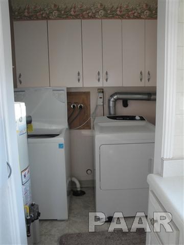 300 West Stonegate Road Peoria, IL 61614 - Photo 9 of 18 Gallery Image 9