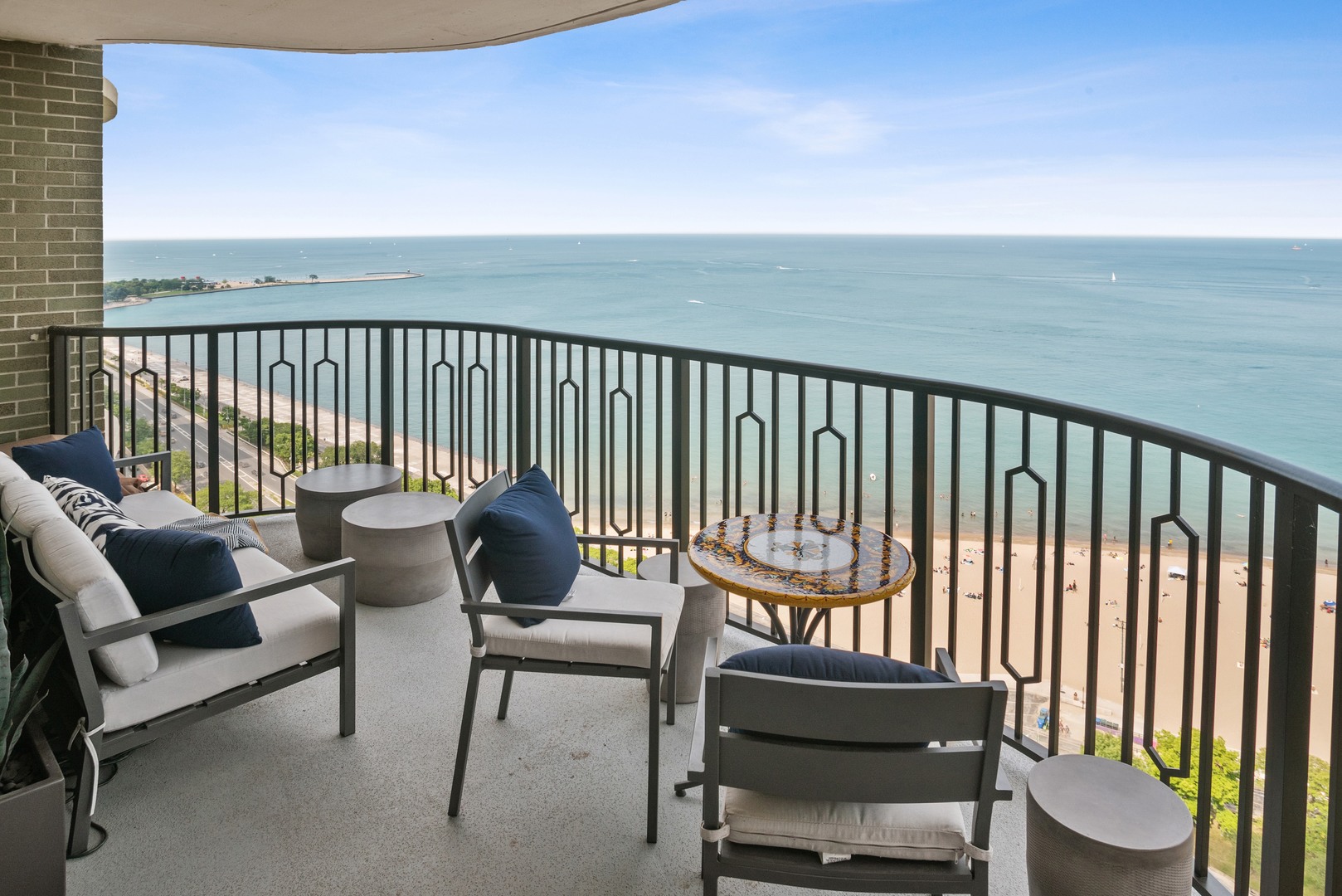 1040 North Lake Shore Drive, Unit 25D Chicago, IL 60611 - Photo 15 of 38