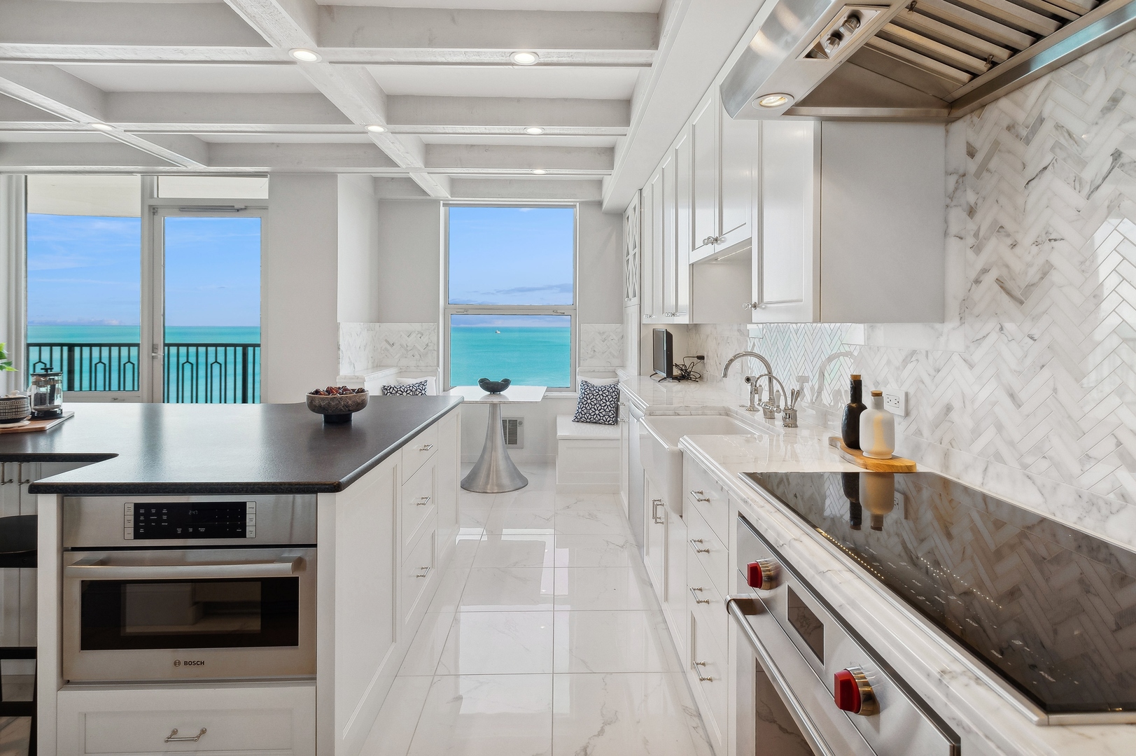 1040 North Lake Shore Drive, Unit 25D Chicago, IL 60611 - Photo 19 of 38