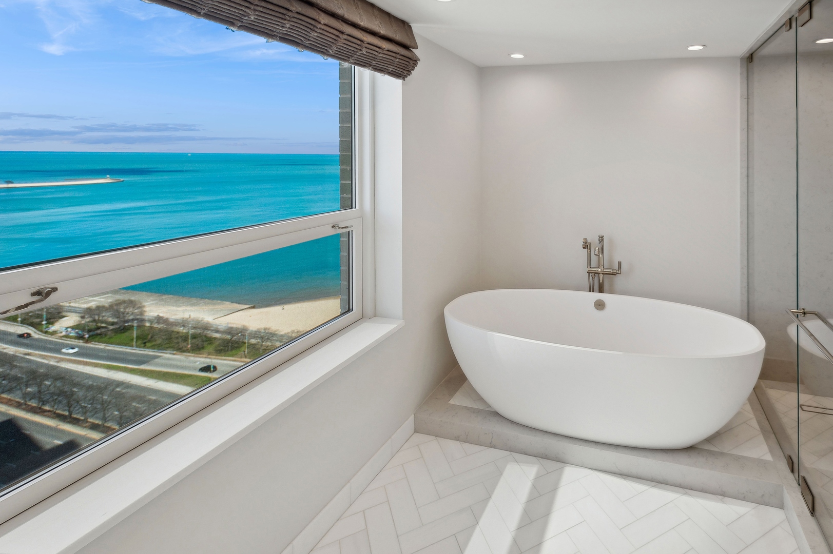 1040 North Lake Shore Drive, Unit 25D Chicago, IL 60611 - Photo 24 of 38