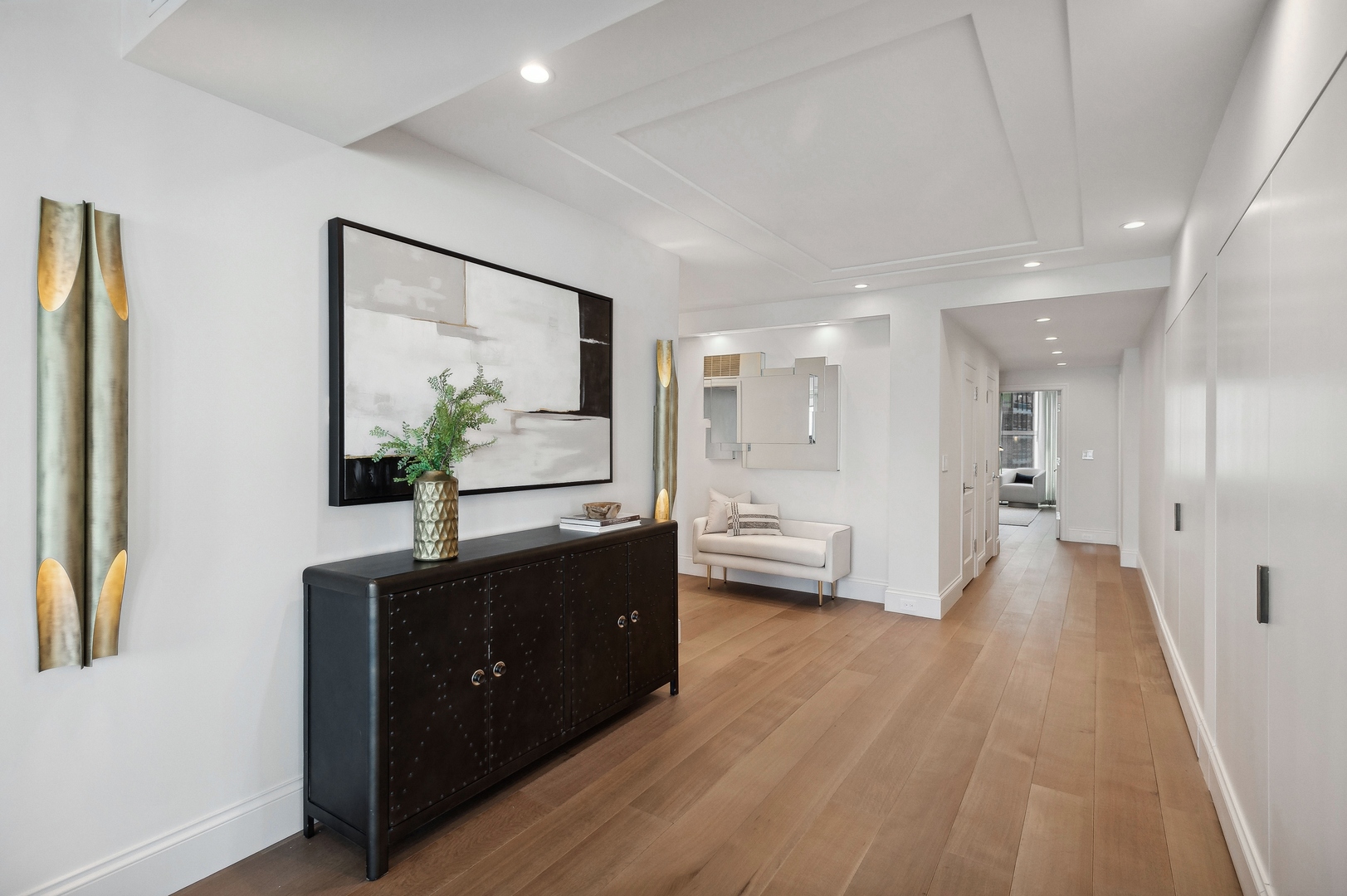 1040 North Lake Shore Drive, Unit 25D Chicago, IL 60611 - Photo 3 of 38